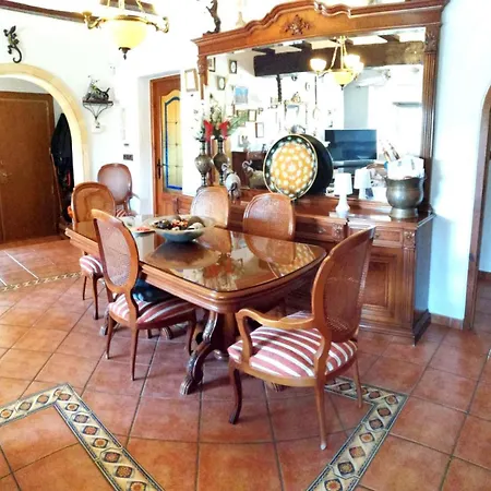 Villa Amplia Y Confortable
